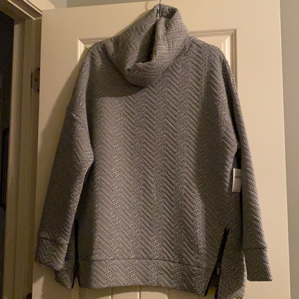 Gapfit NWT pullover